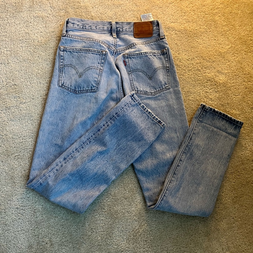 Levi’s size 26 mid rise blue jeans